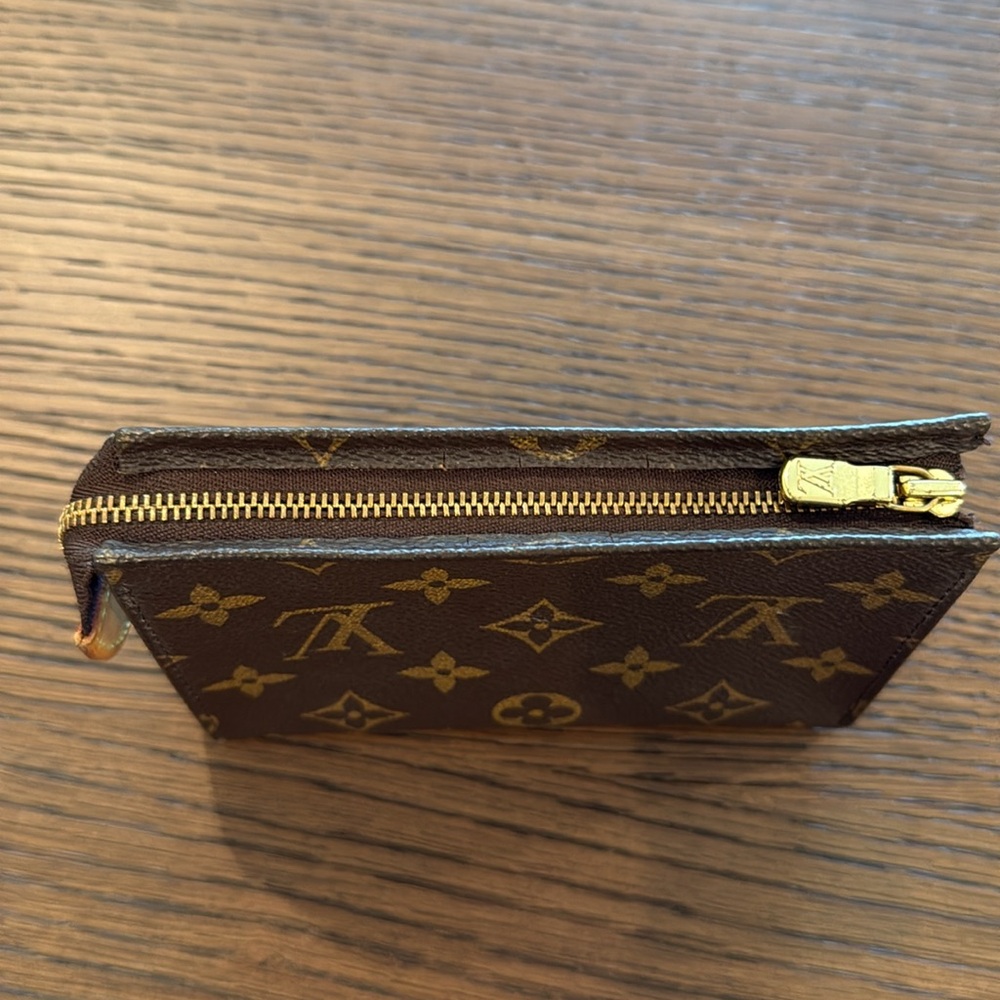 Louis Vuitton Monogram Small Toilet Pouch - Picture 8 of 8